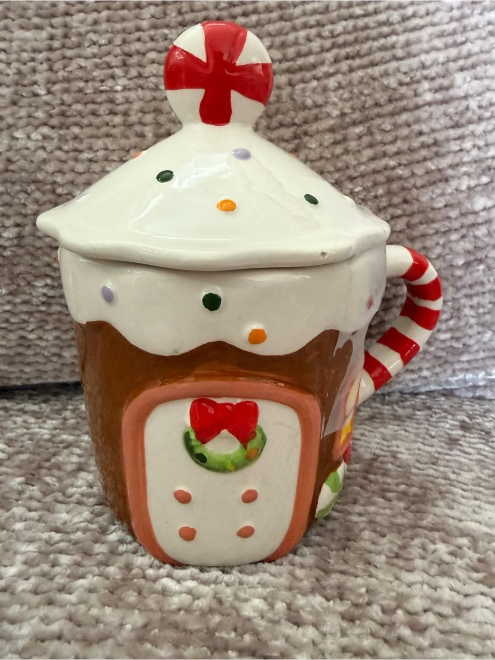 Mr. Christmas Ceramic Gingerbread House Mug With Candy Cane Handle And Lid 23 Oz - Picture 1 of 6